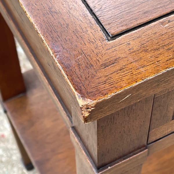 ドレクセルヘリテイジ　トライユン　サイドテーブル　ナイトテーブル