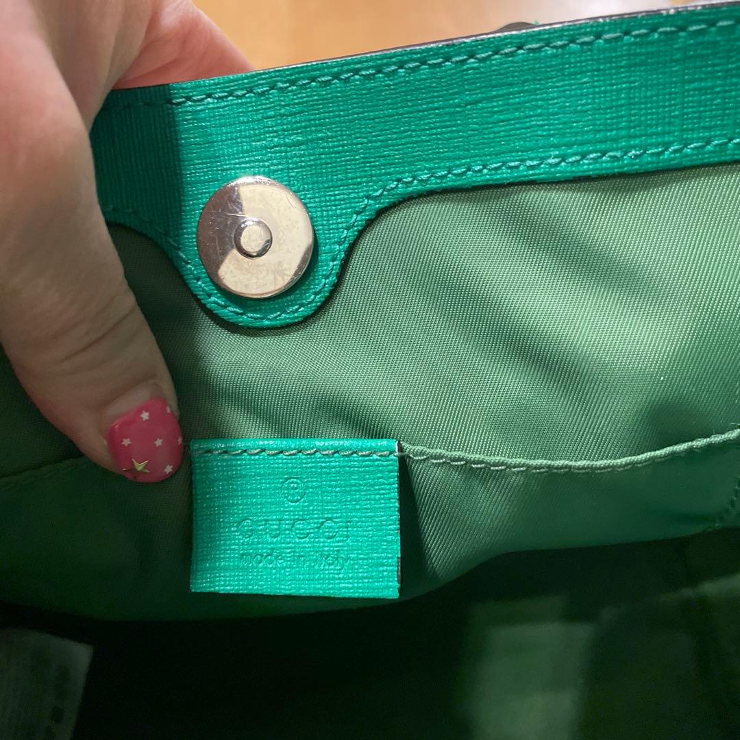 GUCCIキッズバック