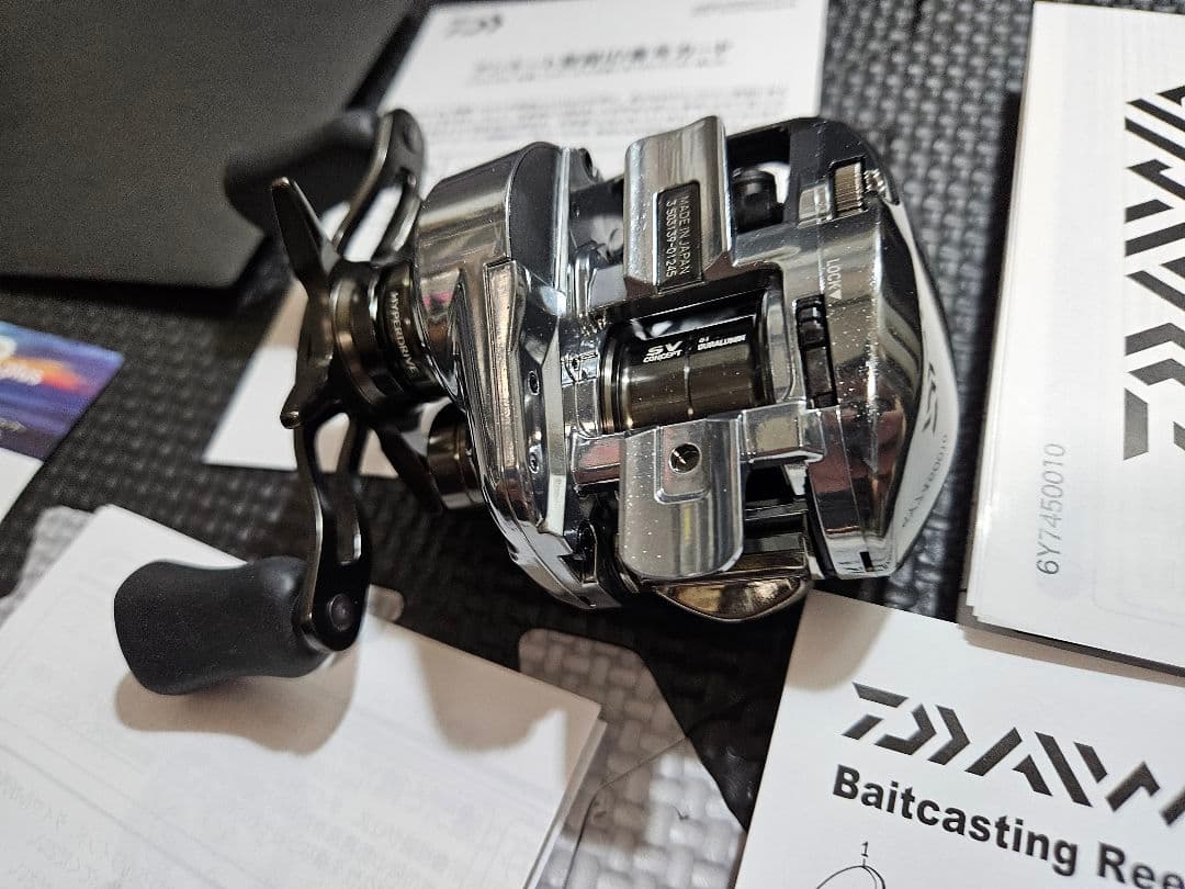 ダイワ25 スティーズ リミテッド CT SV TW 70XH 右ハンドル