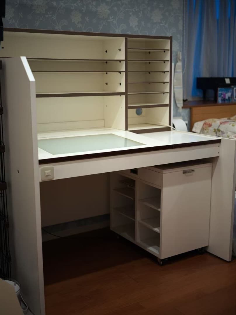 【しおたま】作画机