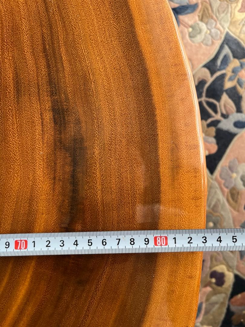 一枚板の高級木製テーブル