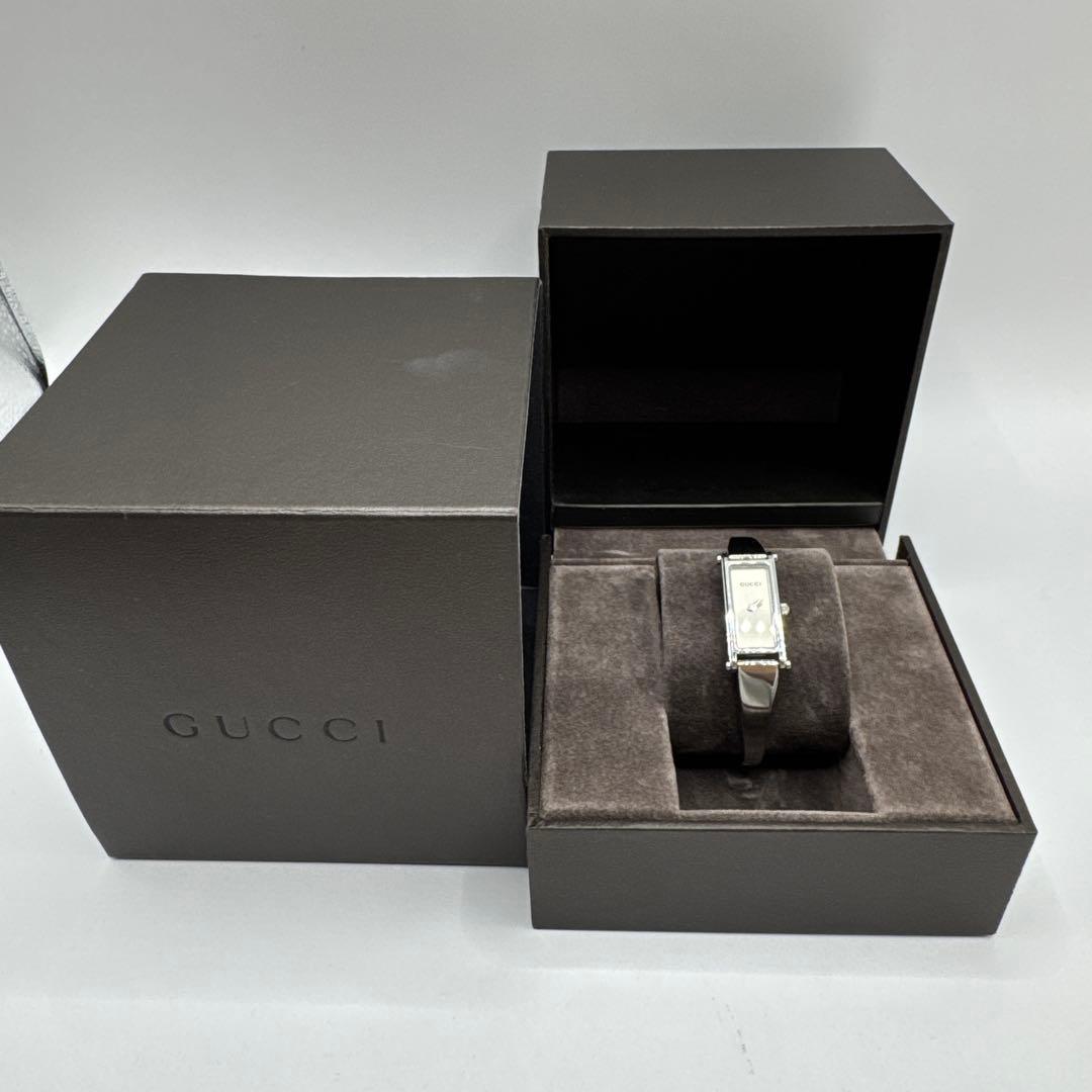 新品未使用品 GUCCI 時計 1500L バングルタイプ 稼働品