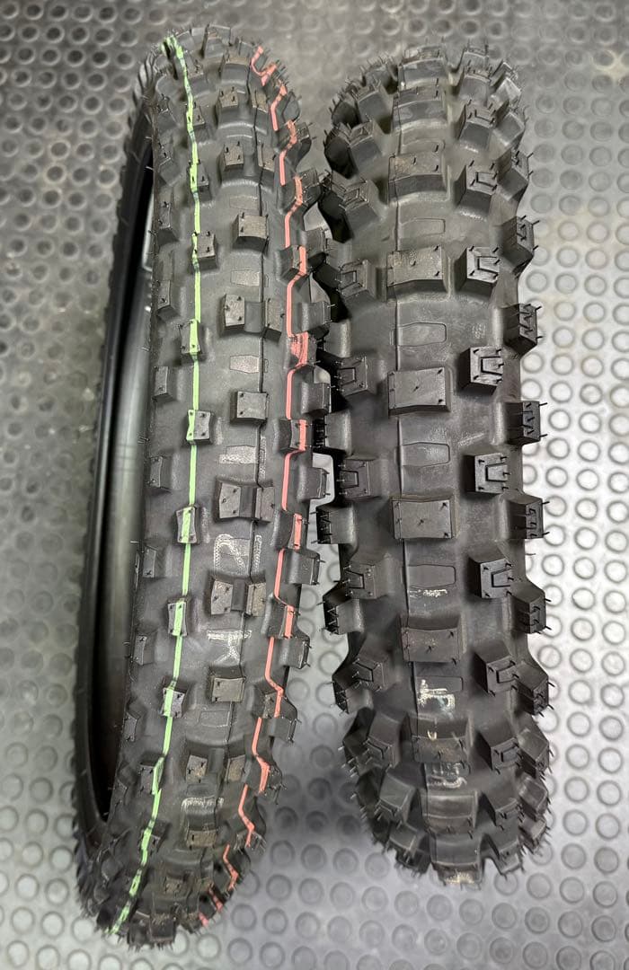 新車外しモトクロスタイヤ　YZ85LW （CRF150Ⅱ等）