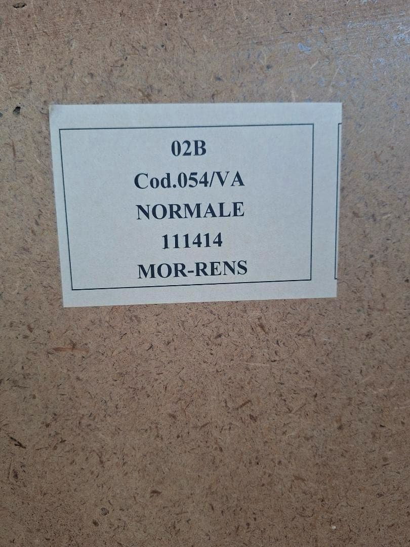 猫脚チェスト 四段タンス　象嵌チェスト　おしゃれインテリア　イタリアン家具