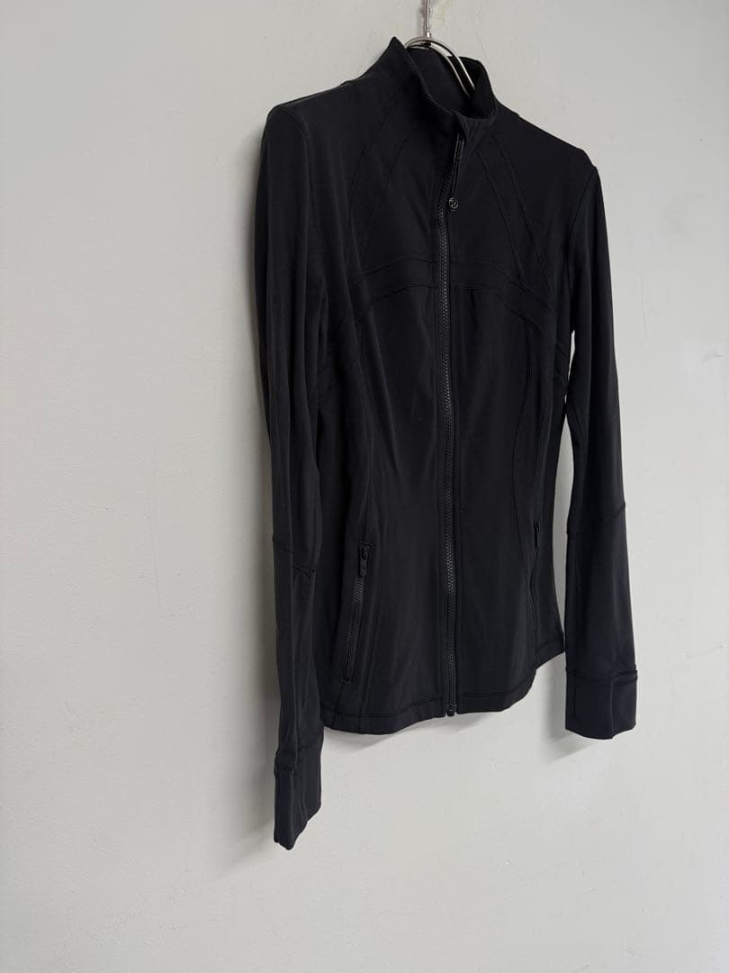 美品。lululemon ルルレモンDefine ジャケット Luon