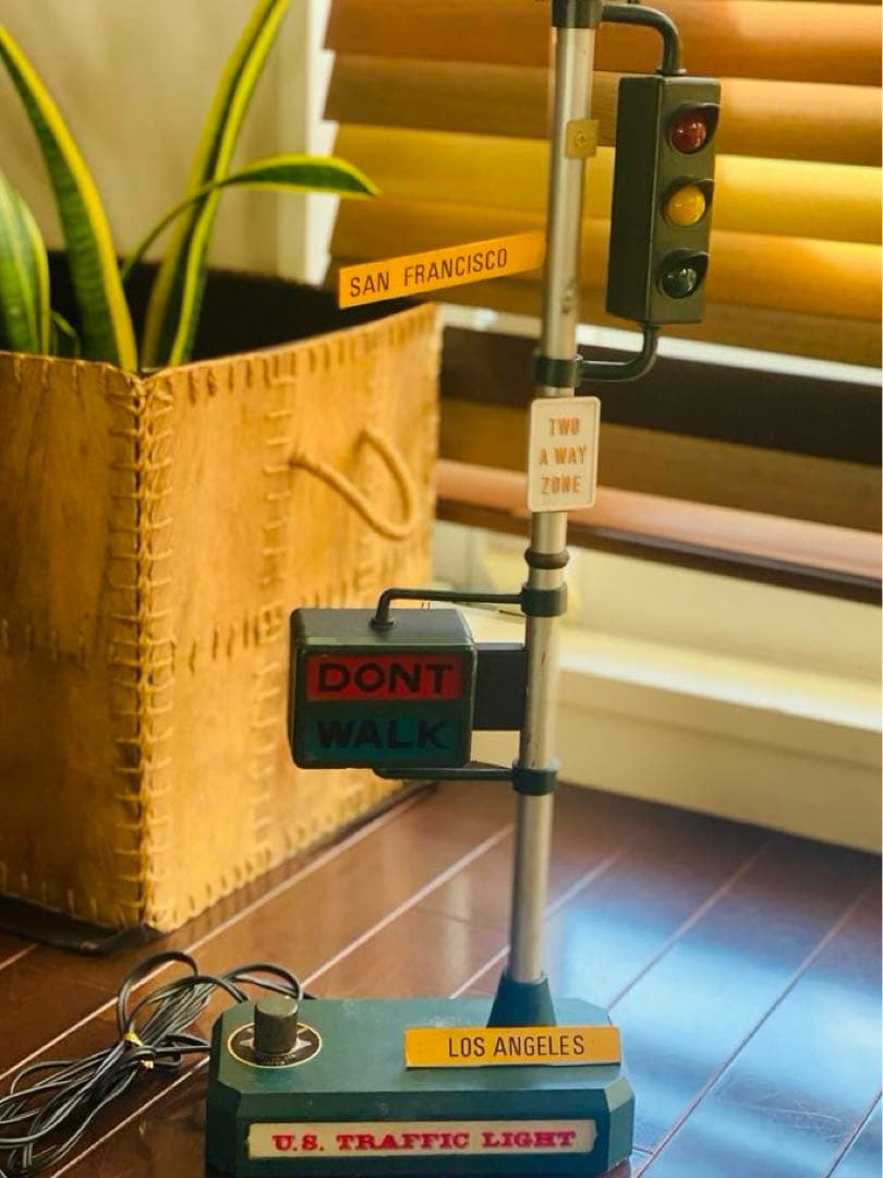 信号機 アメリカン雑貨 アンティーク ネオンサイン ビンテージ　ブルックリン
