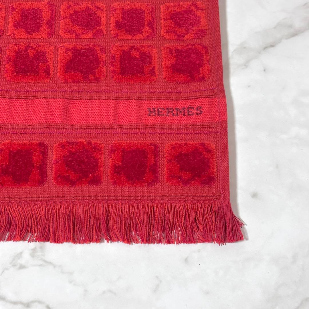 【新品タグ付き箱付き】エルメス フェイスタオル レッド 未使用品