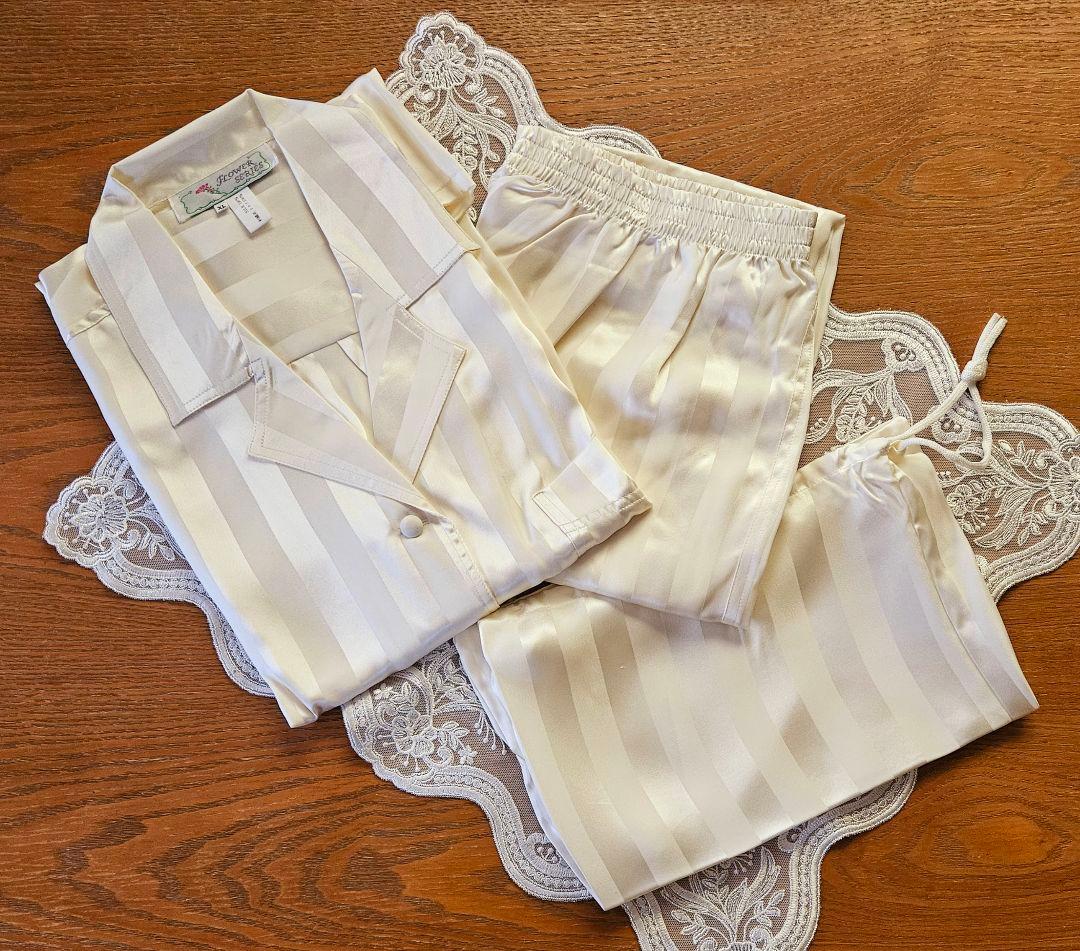 絹 シルクパジャマ シルク100％ 収納袋付き 新品