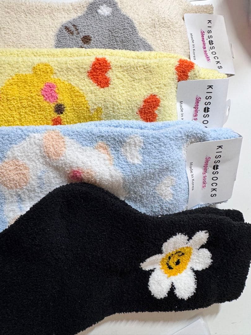 pan 様 韓国製 カラフルな刺繍ソックス おまとめ