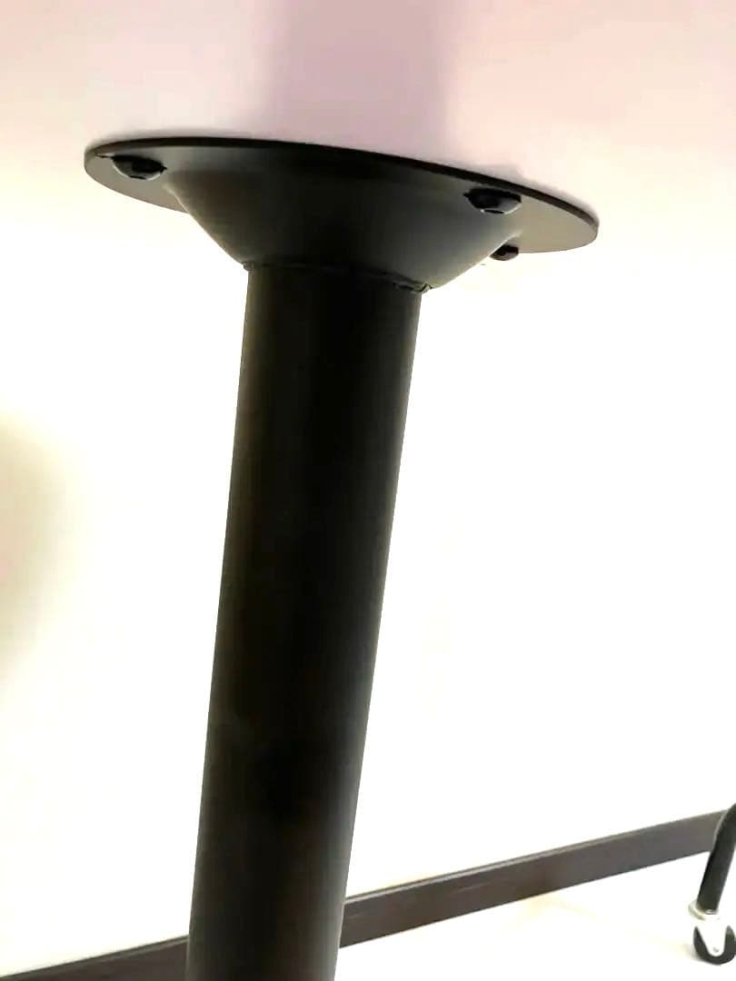 美品　カフェテーブル ホワイト 円形60