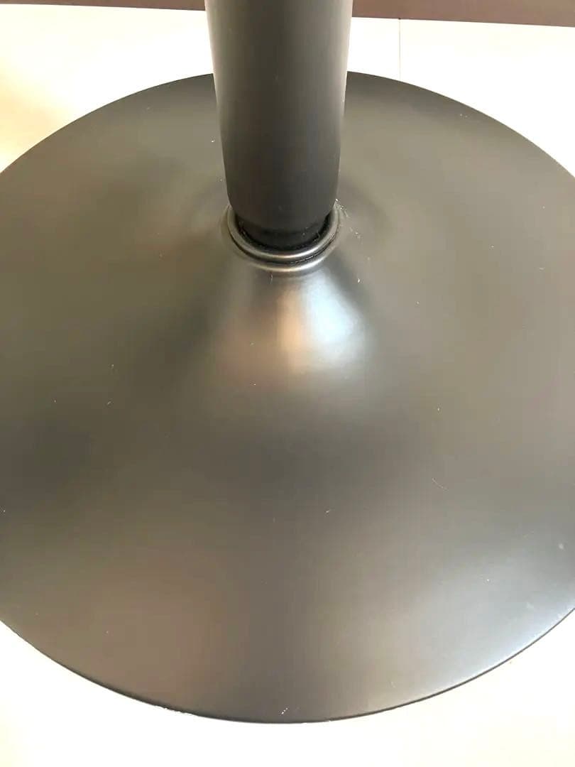 美品　カフェテーブル ホワイト 円形60