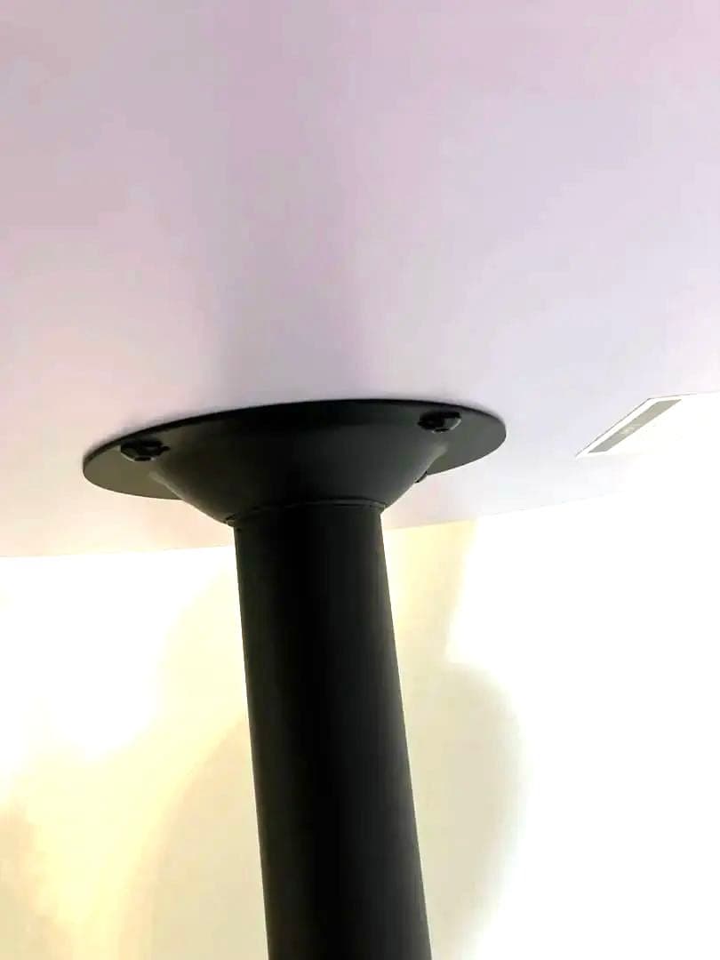 美品　カフェテーブル ホワイト 円形60