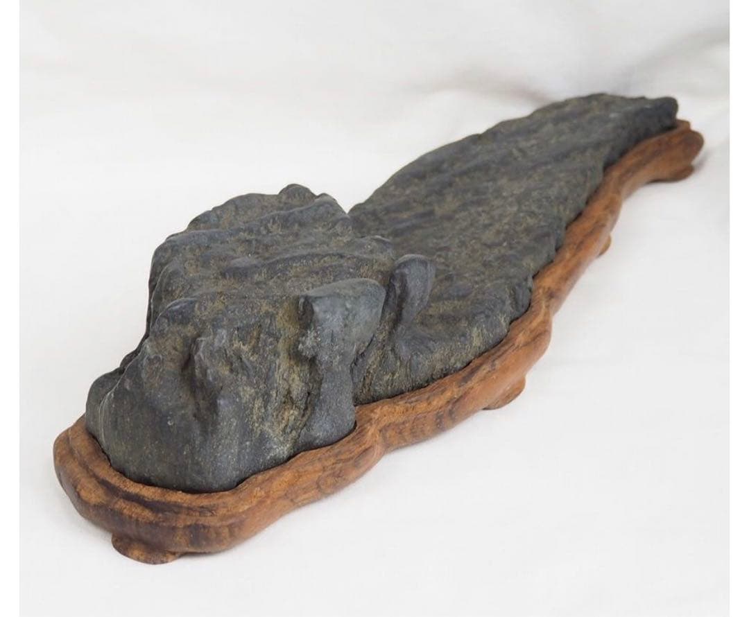 送料無料　水石愛好家蔵品放出 天然石　遠山石　★大珍品★　唐木台座