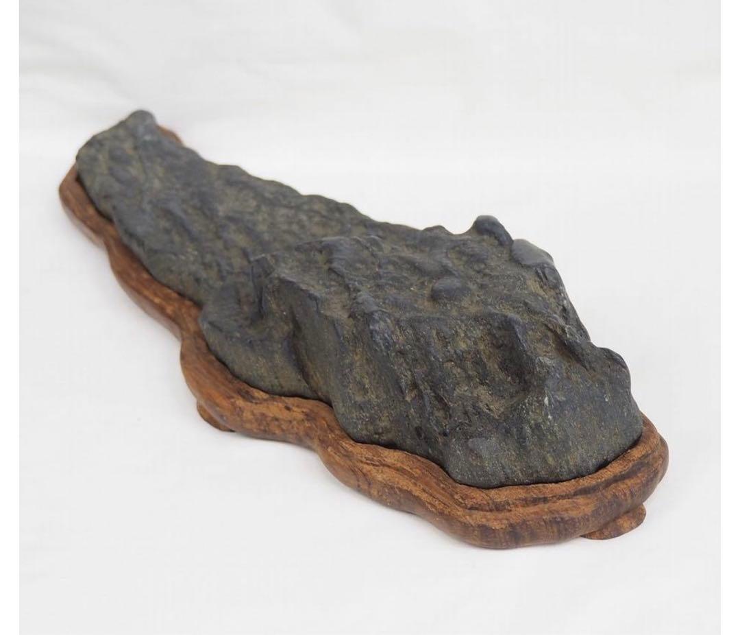 送料無料　水石愛好家蔵品放出 天然石　遠山石　★大珍品★　唐木台座