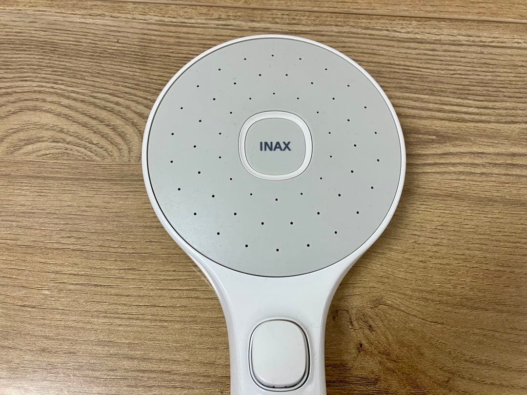 INAX　エコアクアスイッチシャワー（ヘッド＋シャワーホルダーｘ２＋取説）