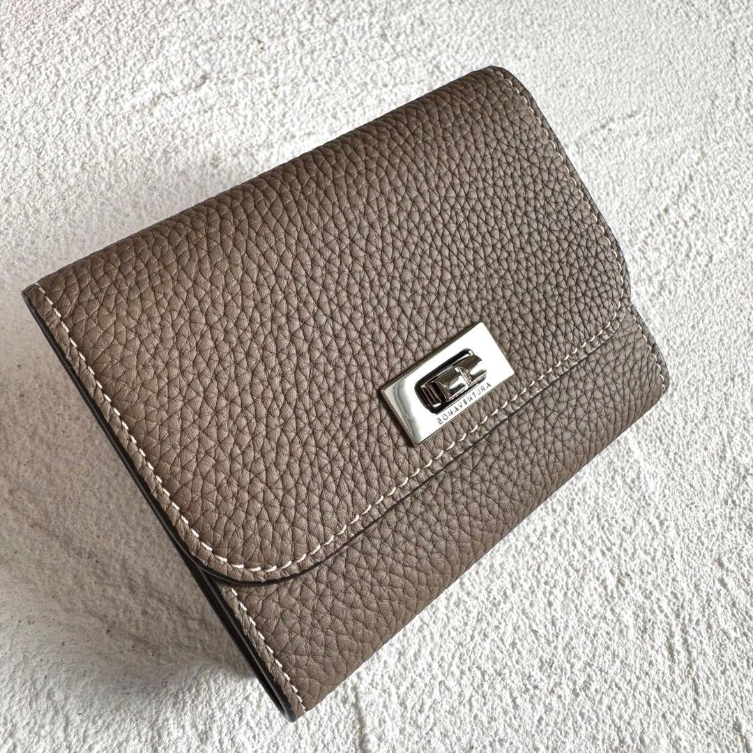 新品未使用 ボナベンチュラ ベアトリーチェ トリフォールド 財布 エトープ