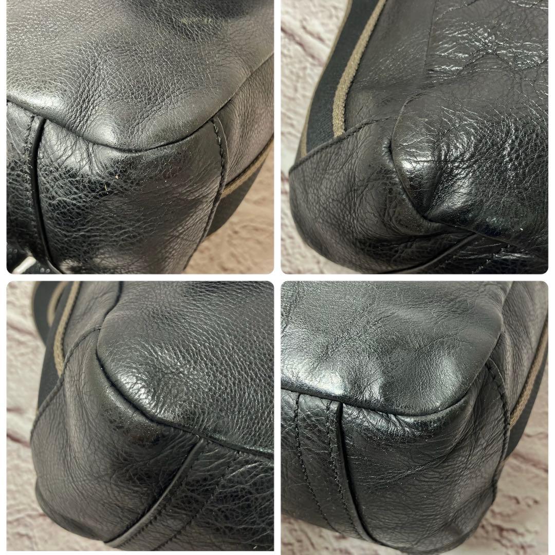 COACH ショルダーバッグ メッセンジャーバッグ レザー エンボス 斜め掛け