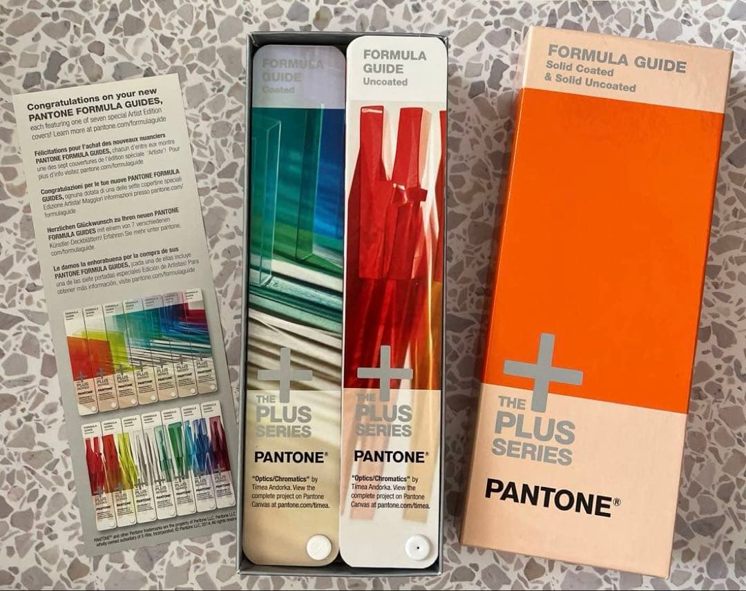 PANTONE Solid Coated uncoated パントーン 色見本
