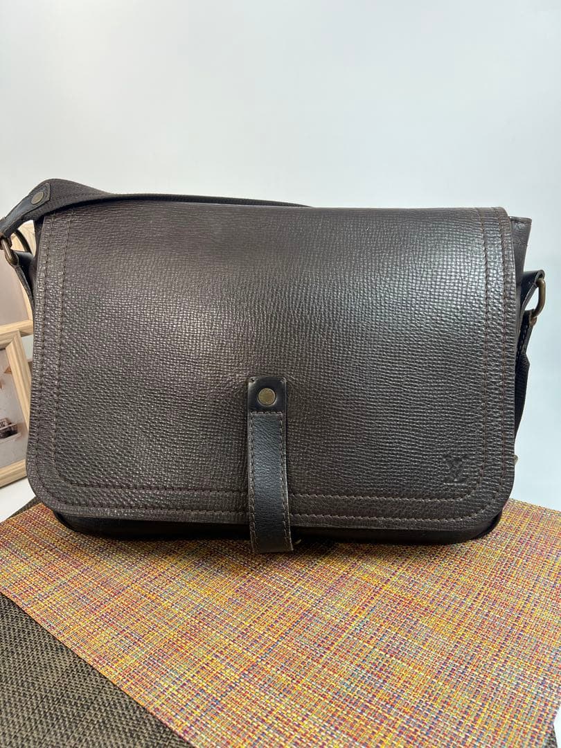 ✨美品✨ ルイ・ヴィトン ユタライン メッセンジャー ショルダーバッグ