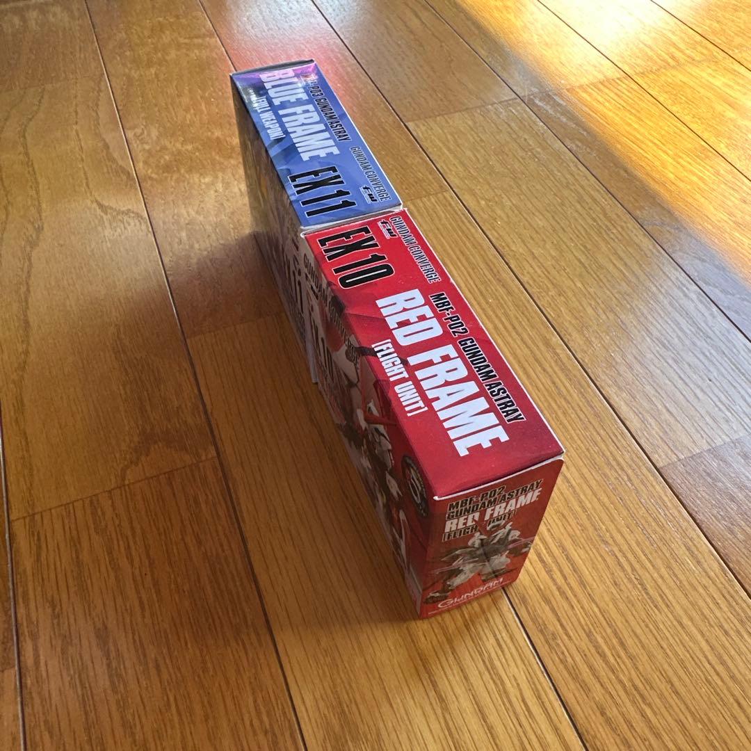 ガンダムコンバージ　レッドフレーム　ブルーフレーム