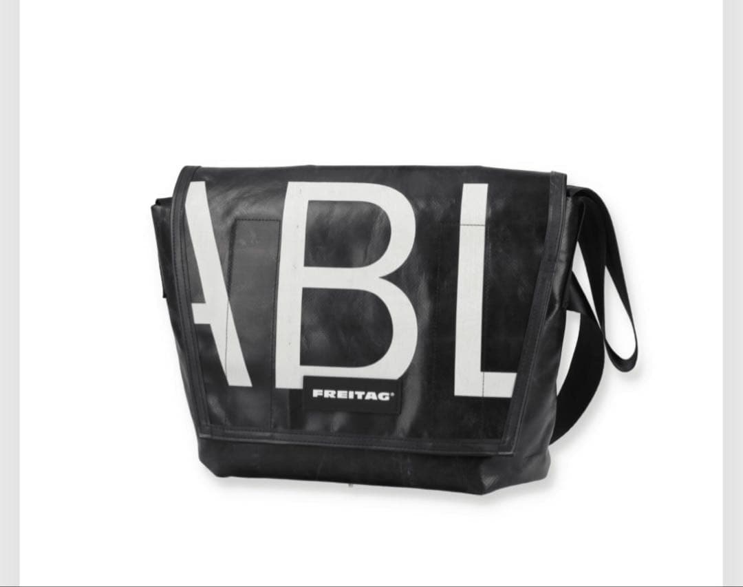 freitag f14 dexter 黒　白