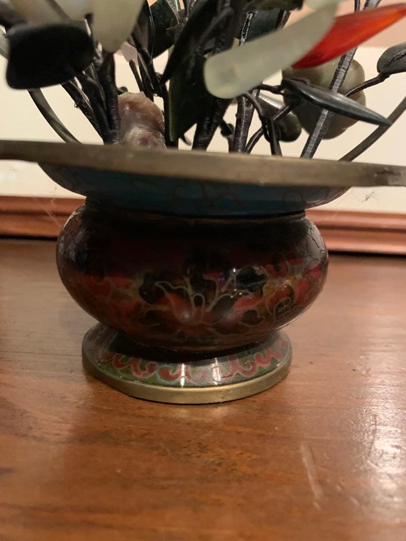 ②玉の中国風飾り　七宝焼鉢入り