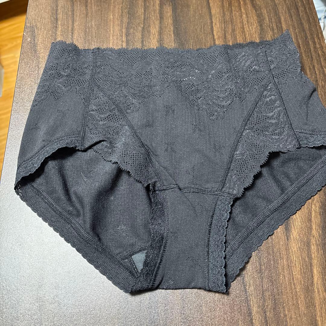 MARUKO カーヴィシャス　ショーツ 黒　4枚　Mサイズ