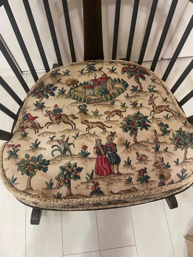 ルッキングチェアー　ERCOL