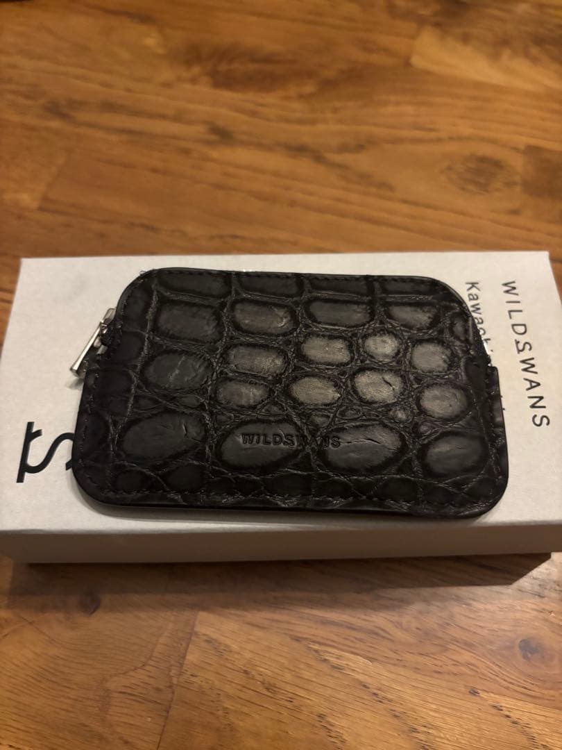 ワイルドスワンズミナス　ヌバッククロコ