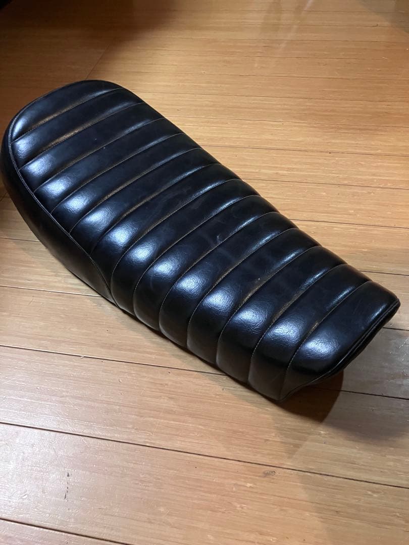 スズキ・TS250ハスラー　TS2504シート タックロール張替え