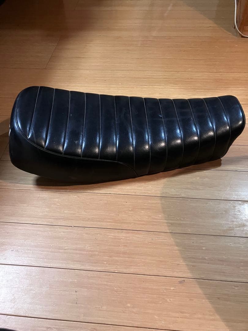 スズキ・TS250ハスラー　TS2504シート タックロール張替え