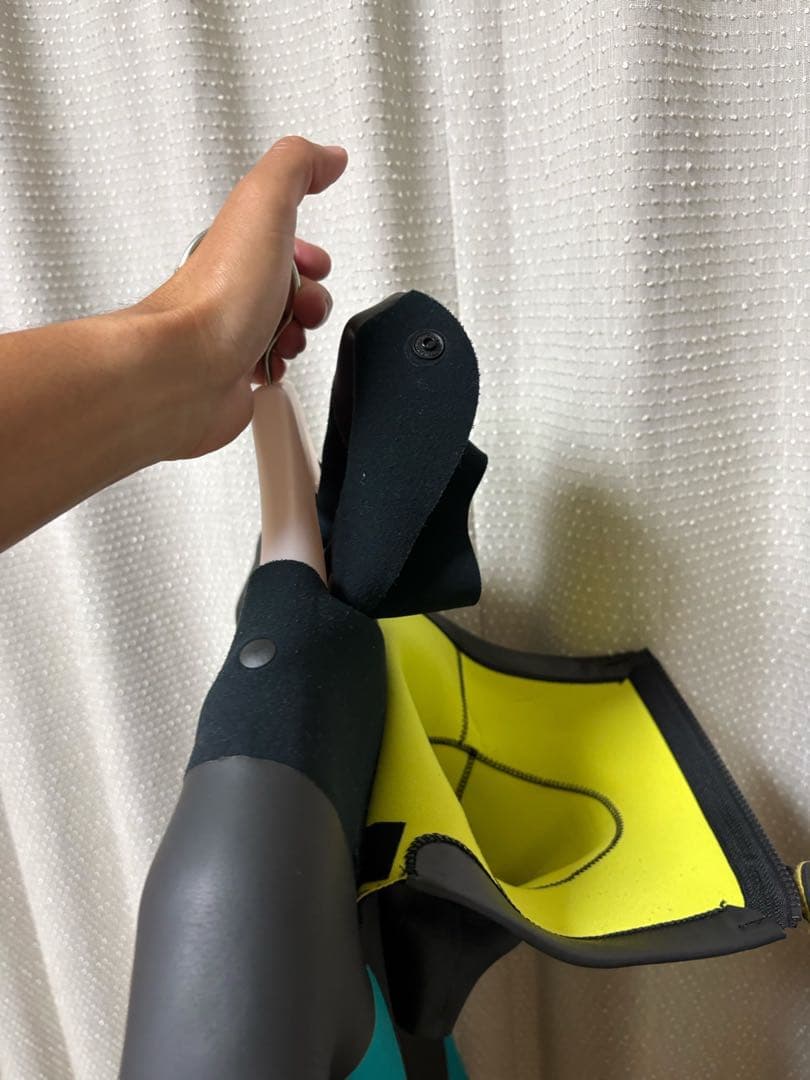 Reversal(リバーサル)5×3mm セミドライ レディースMサイズ相当