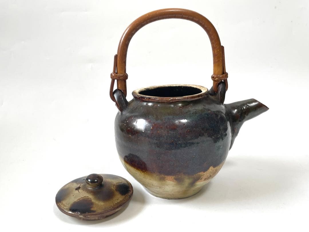 陶芸家　人間国宝　金城次郎　土瓶　急須　水注　沖縄　やちむん　壺屋焼　琉球　陶芸