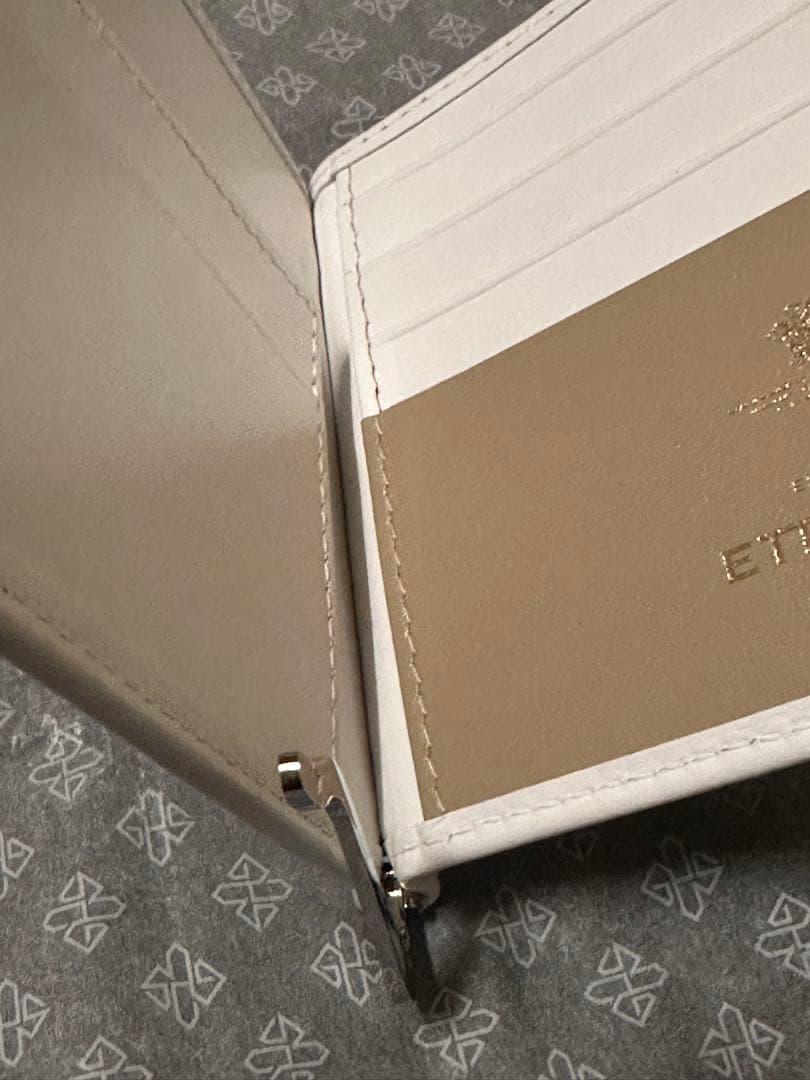 ご*9様 【新品】 エッティンガー マネークリップ (小銭入れ有) ホワイトレザ