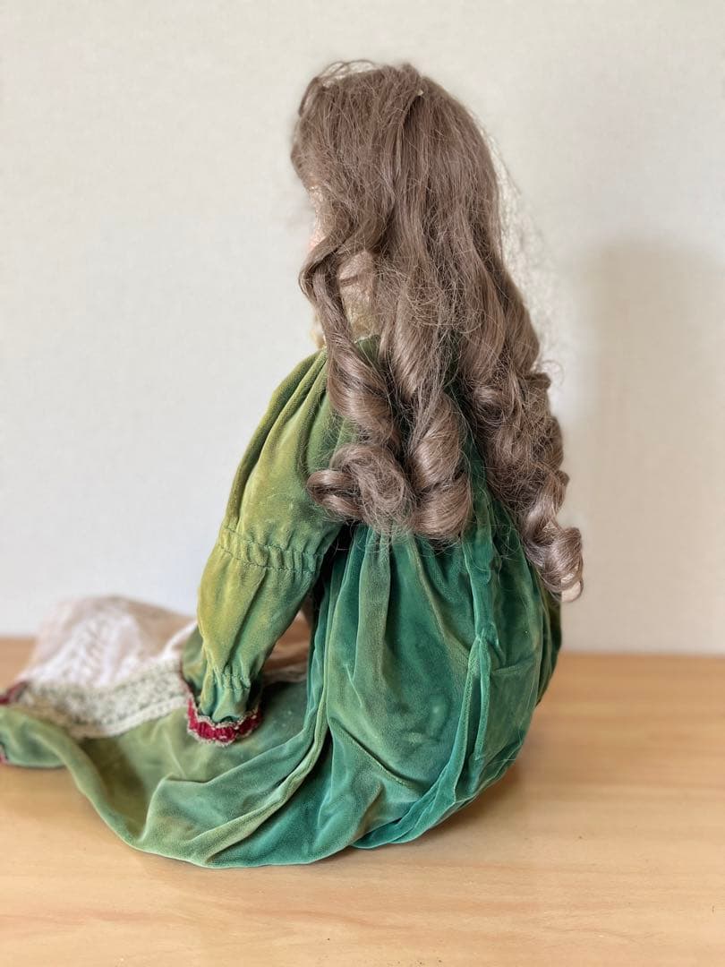 愛くるしい西洋人形 ２　コレクターズドール　\" A T \"