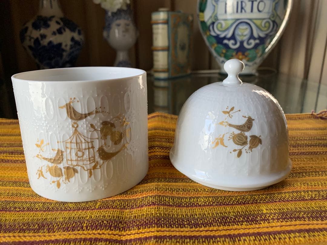 ビヨンヴィンブラッド　ビンテージ・ローゼンタール白磁に金彩蓋物・花瓶セット！