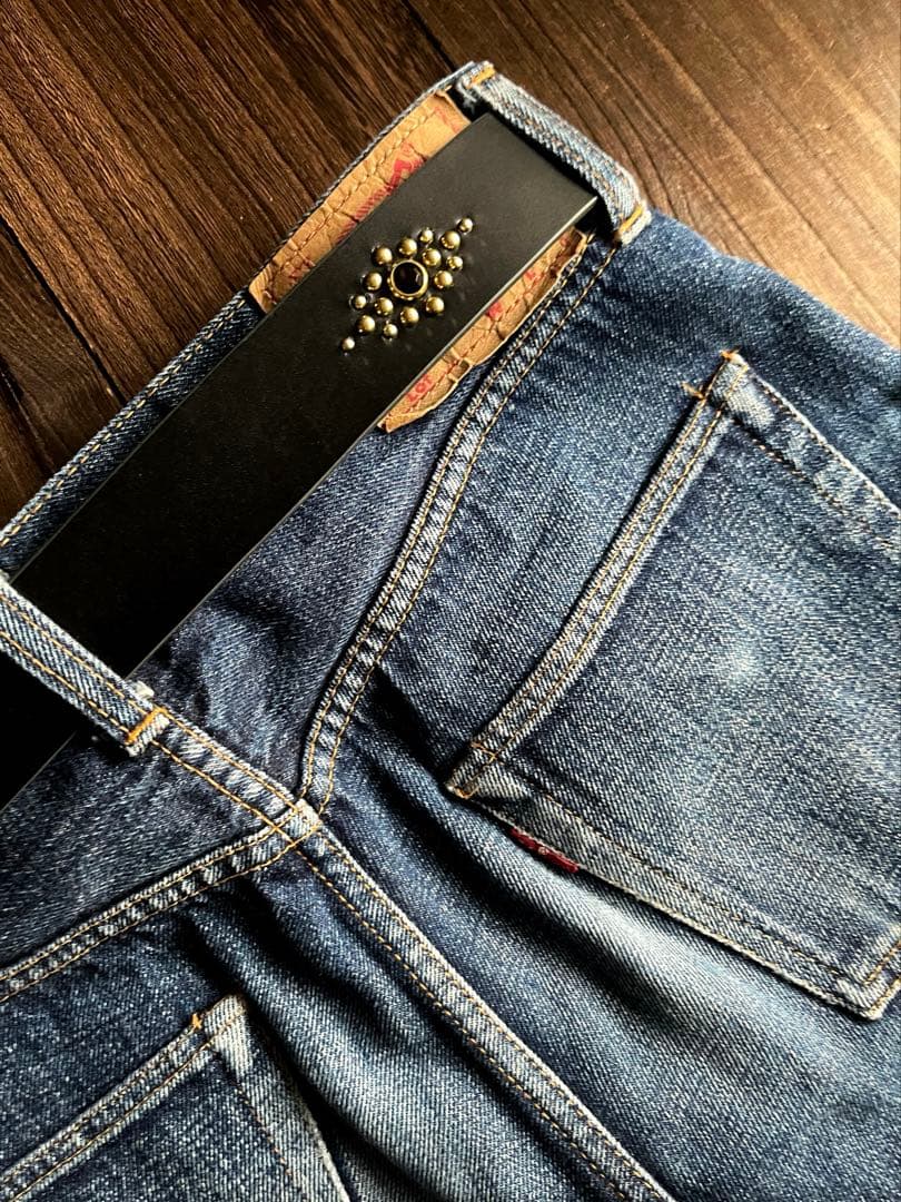 スタッズギャリソンベルト　牛ヌメ　真鍮　38mm HTC CALEE