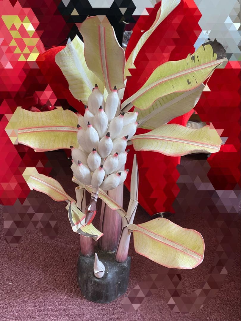 大きなバナナのオブジェ