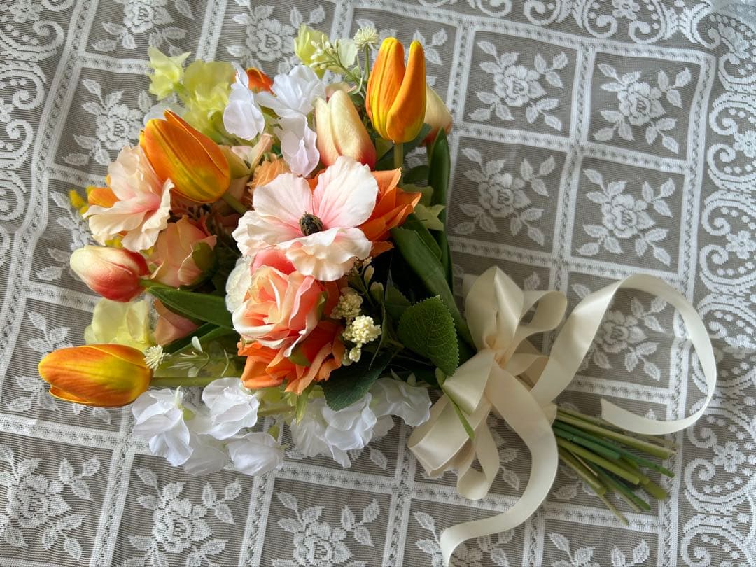 【美品】ブーケ ブートニア　オレンジ ピンク ホワイト　花束　アーティフィシャル