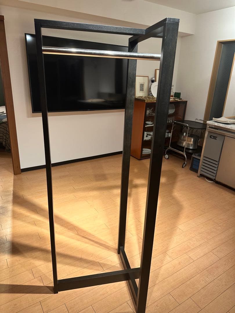 カッシーナ　ハンガーラック　ピオニー