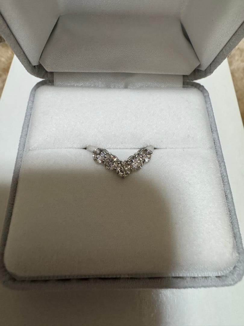 Pt900 ダイヤモンド V字 リング 1.00カラット　鑑別書付き