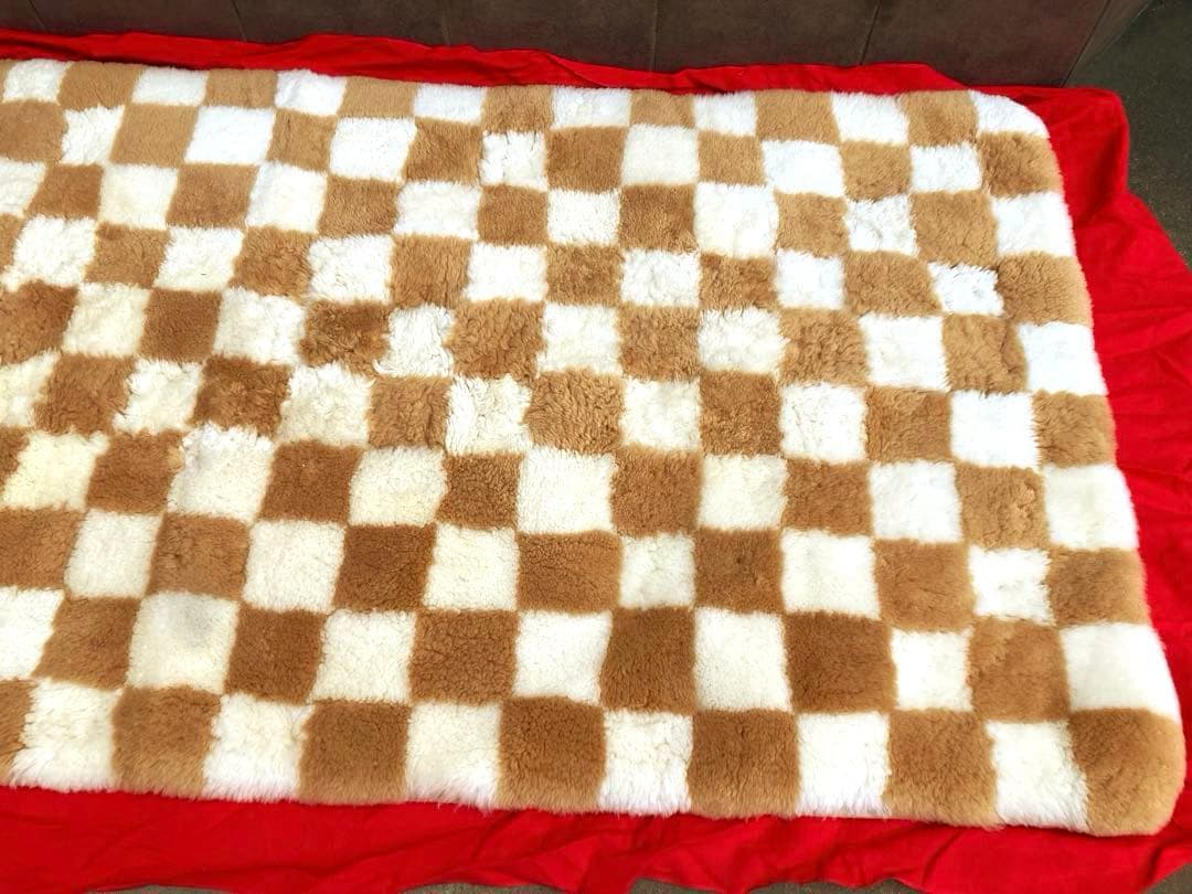 日本製 和多屋 アレルキャッチャー ムートン 敷パッド スプリングラム 子羊毛皮