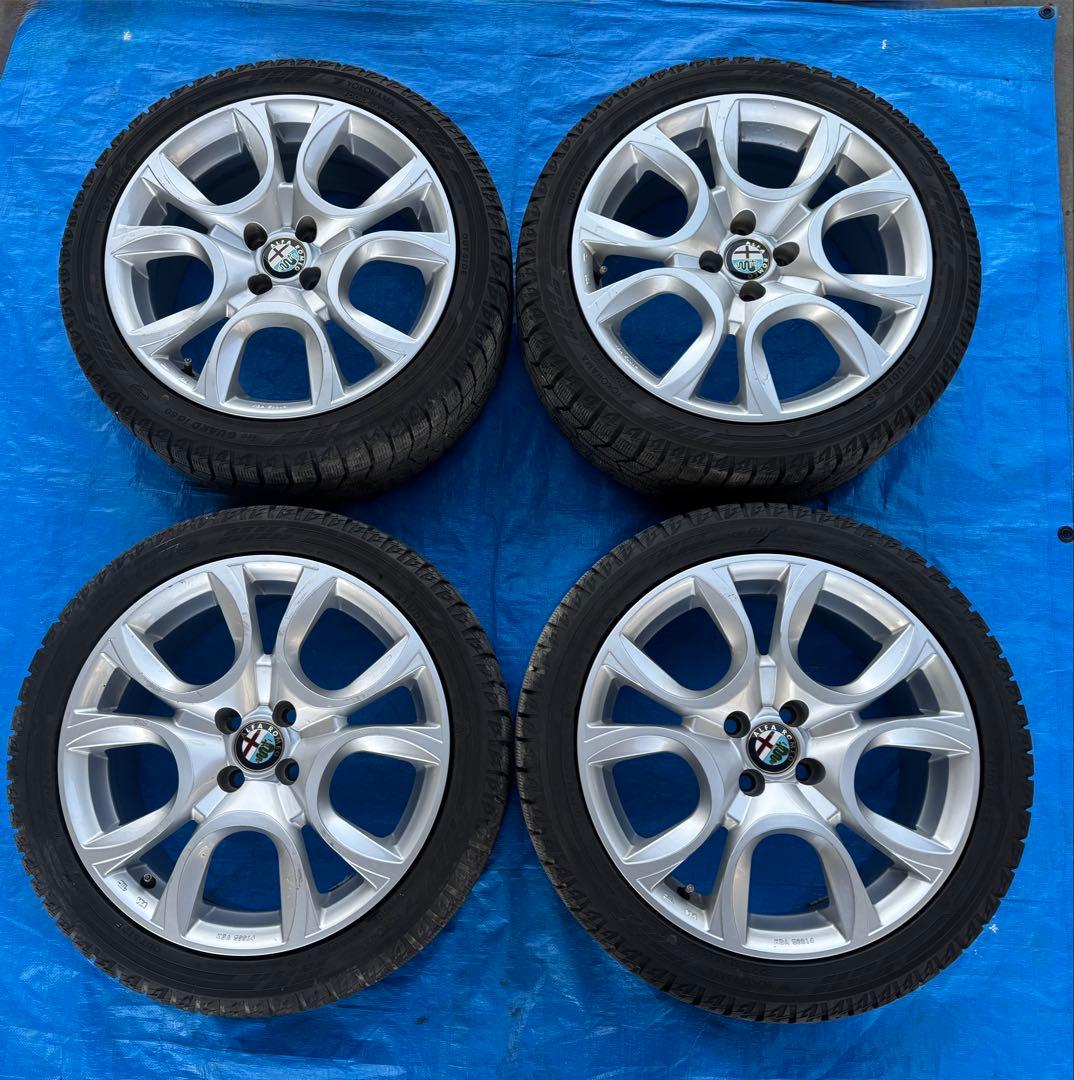 ヨコハマスタッドレスタイヤ17インチ、アルファロメオホイール