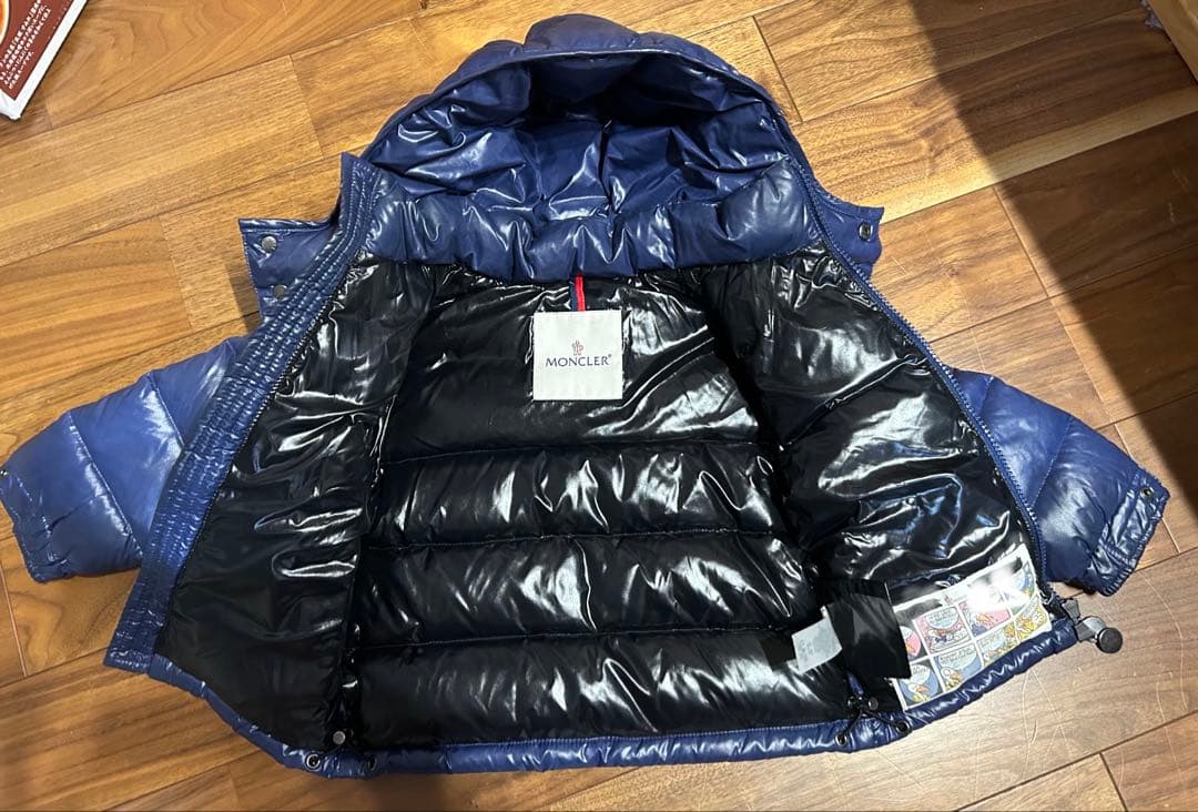 MONCLER ネイビー ダウンジャケット