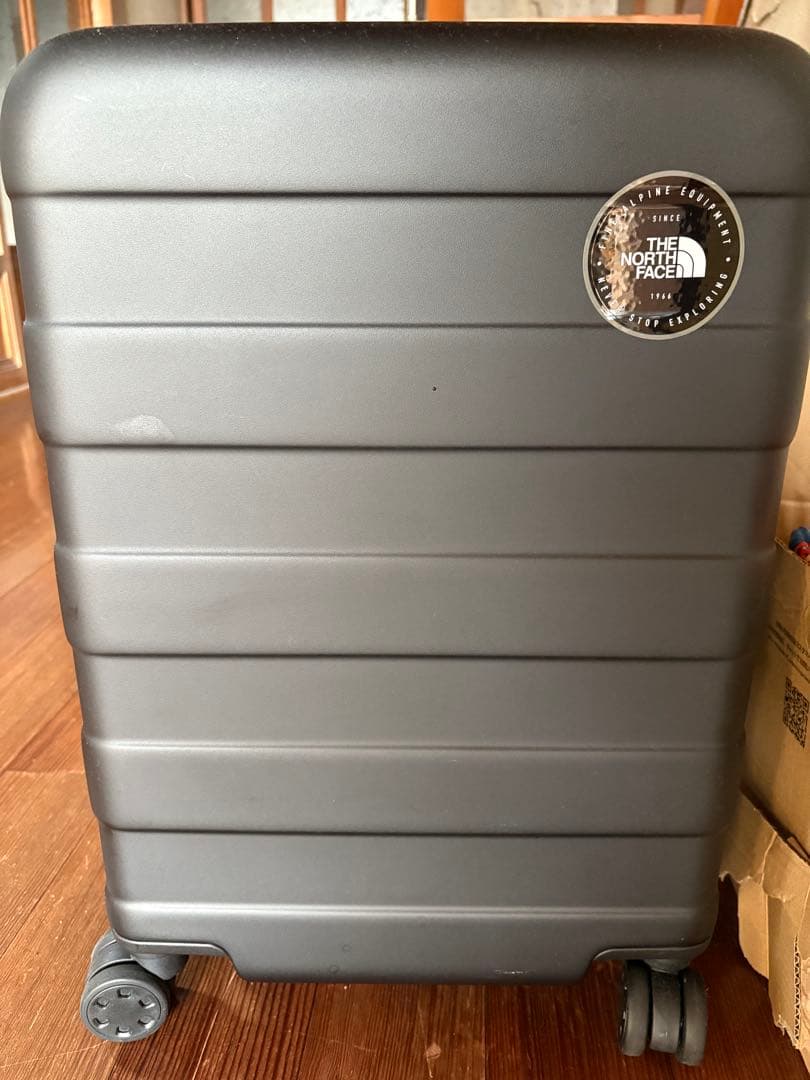 無印良品　ハードキャリーケース（３６Ｌ）