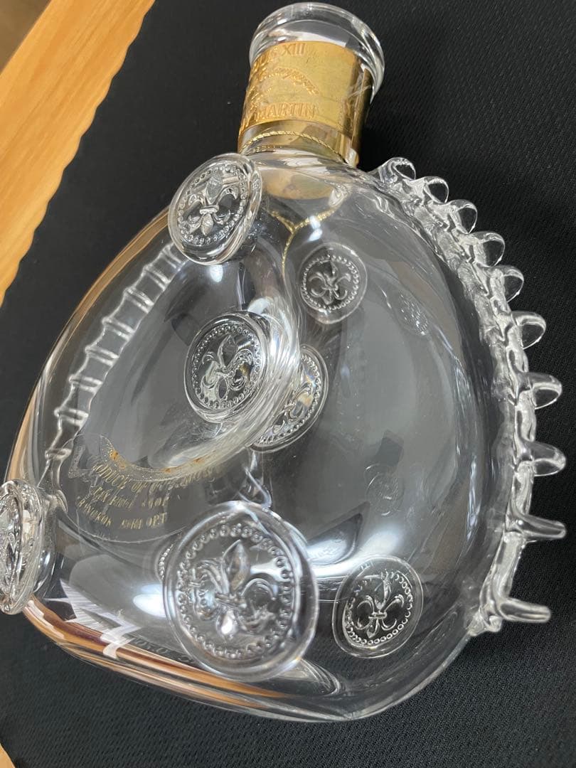 レミーマルタン　ルイ13世　ブランデーバカラクリスタルボトル