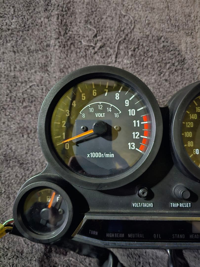 雅　GPZ900R　メーター　逆車A1