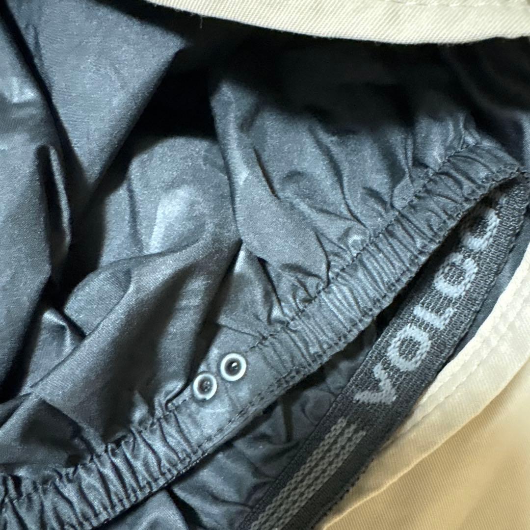 美品　VOLCOM　スノーウェア　上下セット