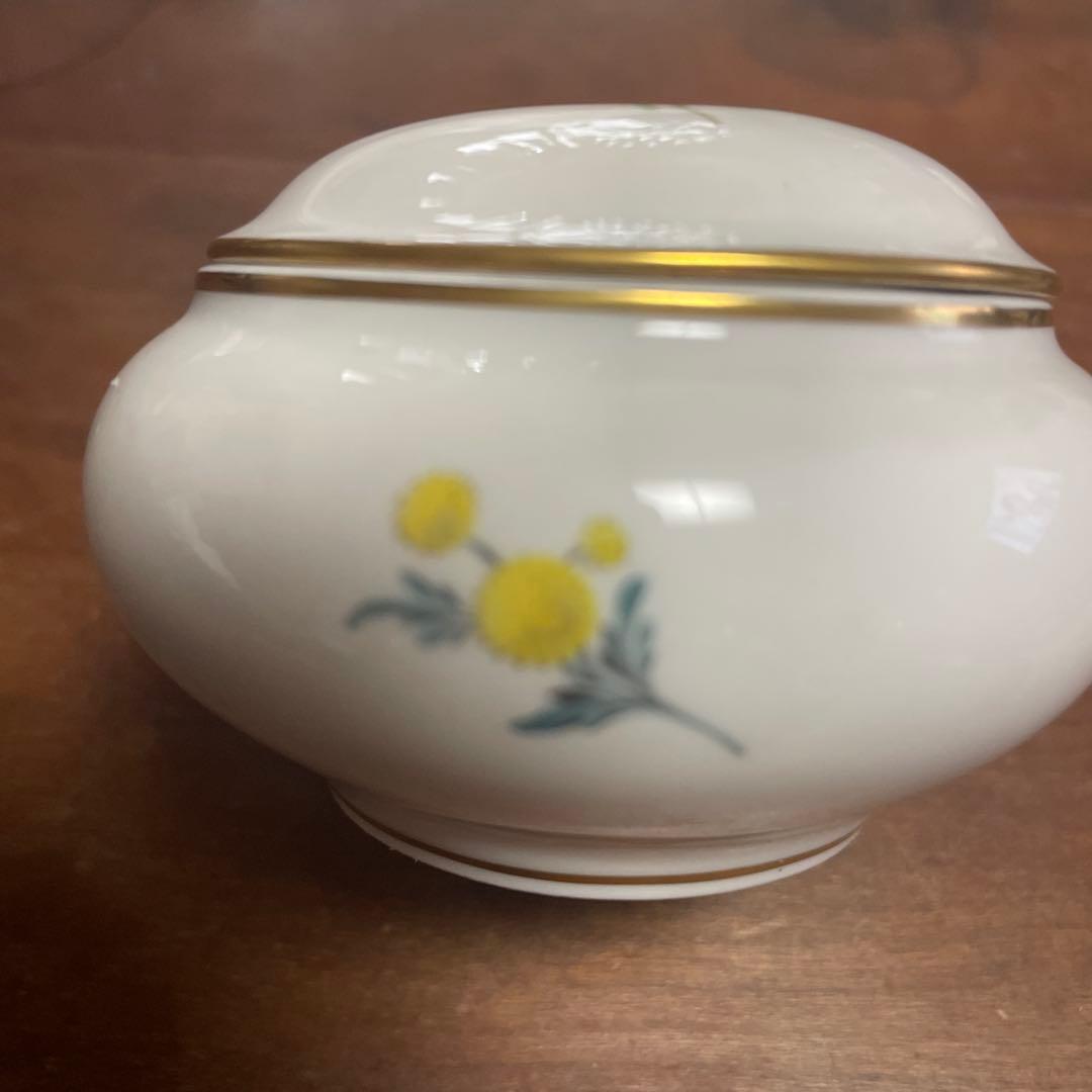 マイセン菓子入れ 蓋付き