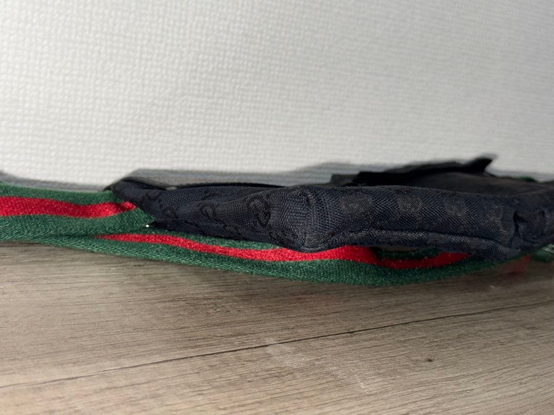 Gucci ボディバッグ ブラック